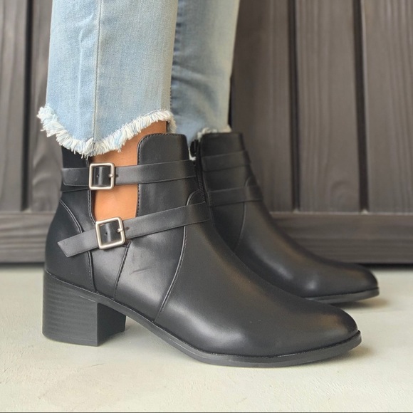 Black Wrap Around Double Buckle Chic Ankle Bootie - Picture 2 of 5